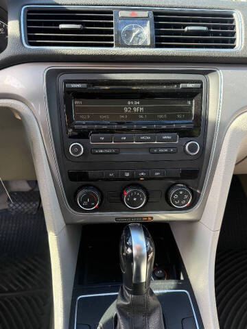 2014 Volkswagen Passat 1.8T S