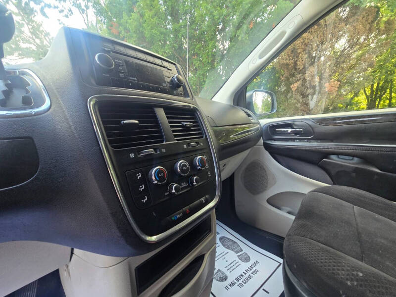 2013 Dodge Grand Caravan SE