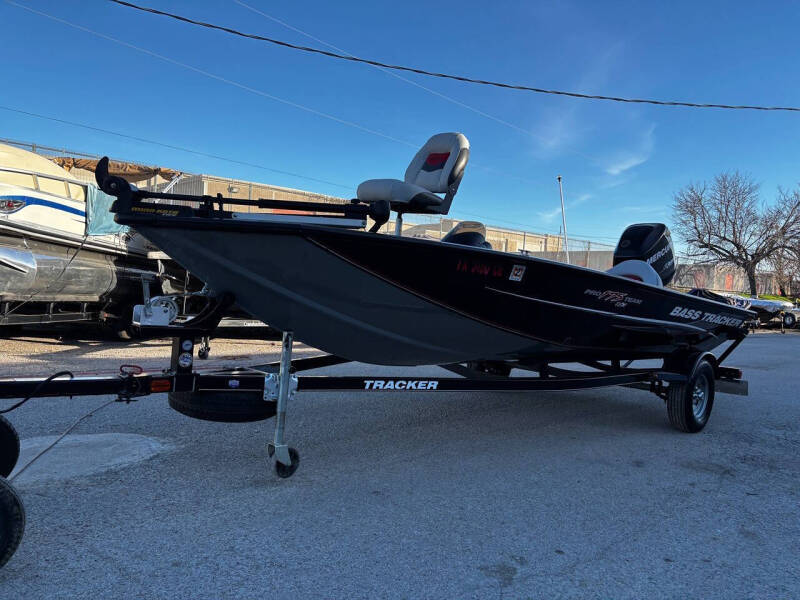 2014 Tracker PRO TEAM 175