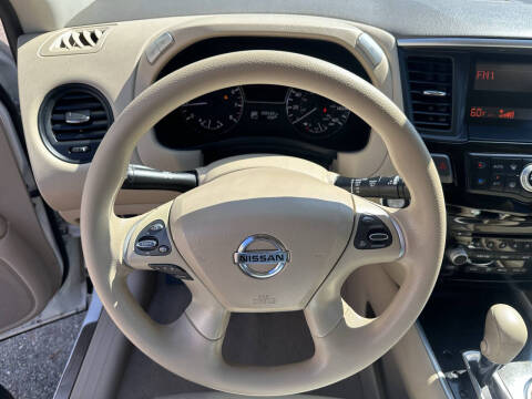 2015 Nissan Pathfinder S