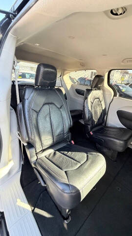 2018 Chrysler Pacifica Touring L