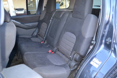 2012 Nissan Pathfinder SV