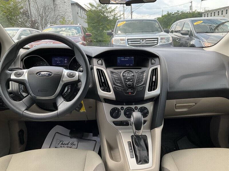 2013 Ford Focus SE