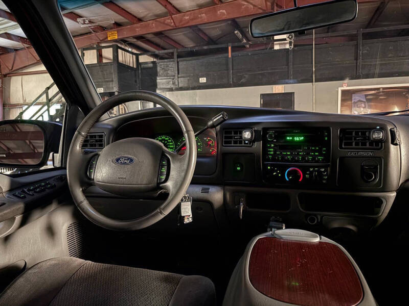 2002 Ford Excursion XLT