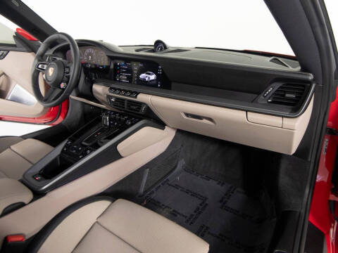2025 Porsche 911 Carrera