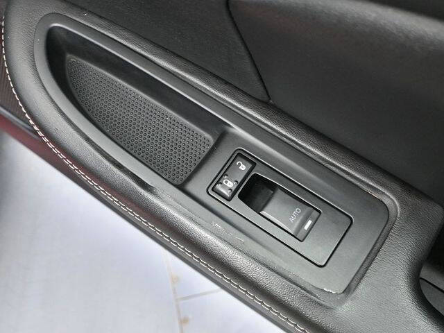 2012 Chrysler 200 Limited