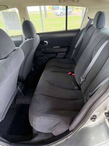 2012 Nissan Versa 1.8 S
