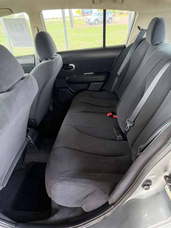 2012 Nissan Versa 1.8 S
