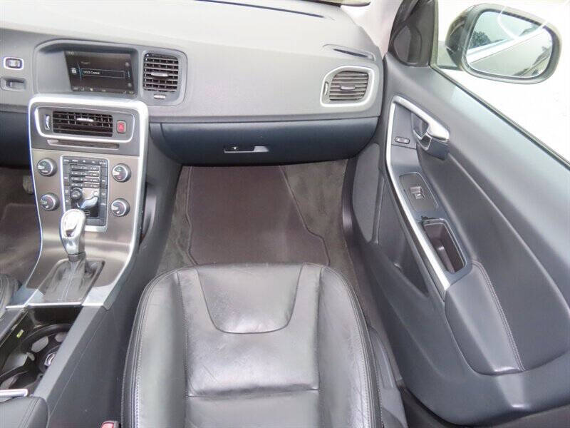 2013 Volvo S60 T5 Premier