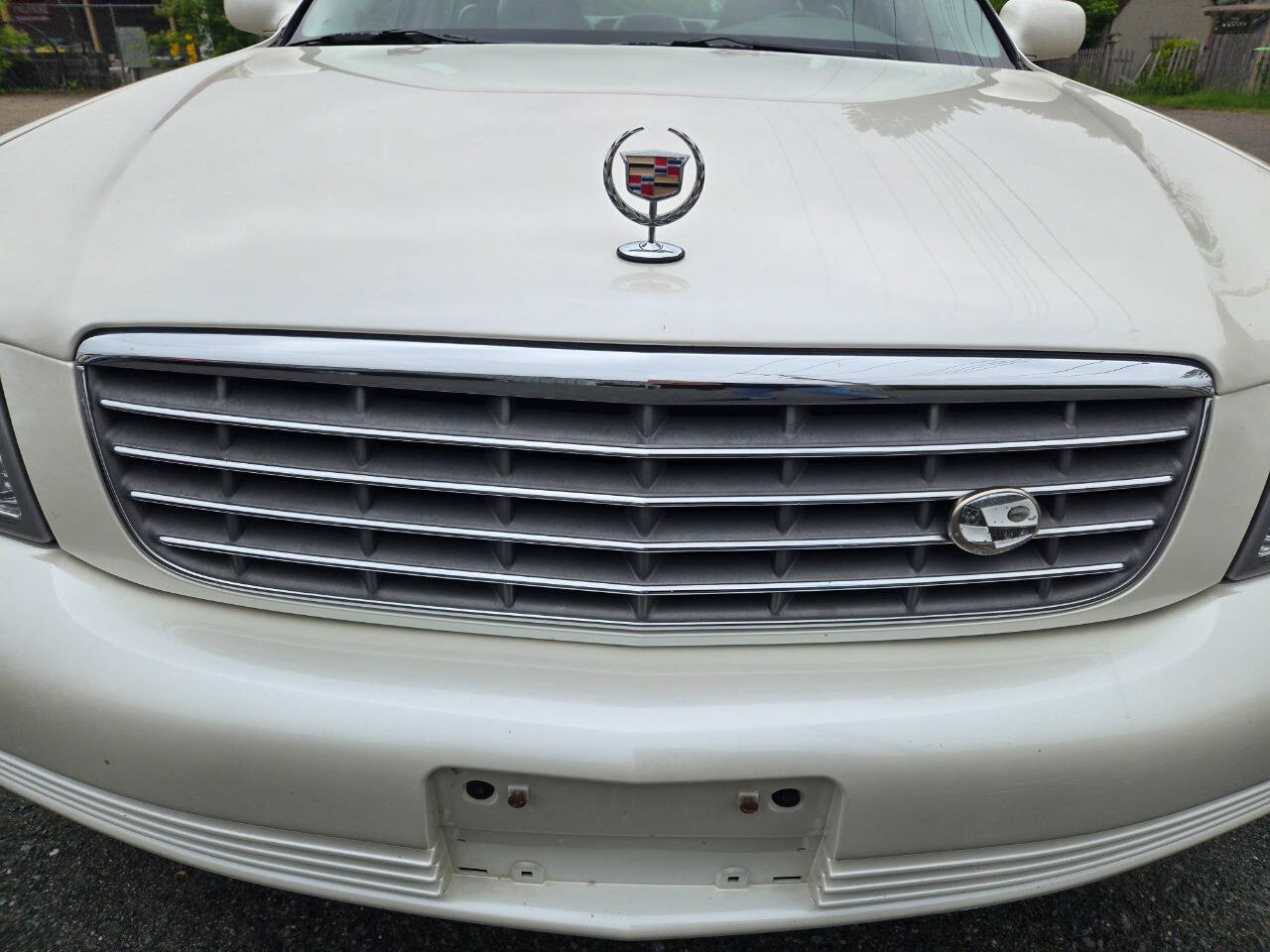 2002 Cadillac DeVille 17