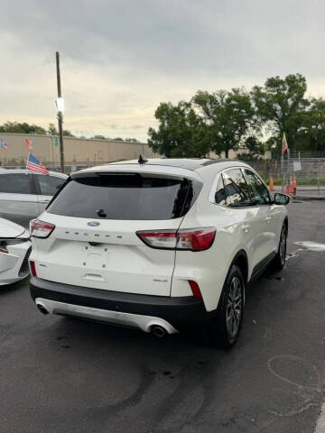 2020 Ford Escape SEL