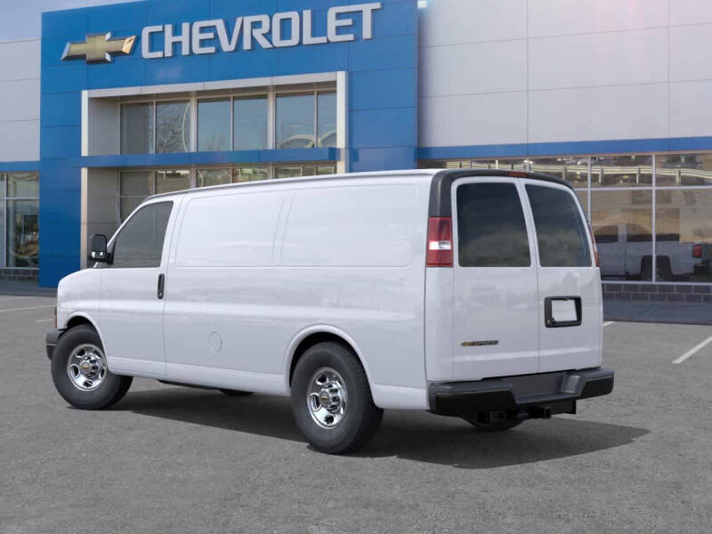 2026 Chevrolet Express 2500