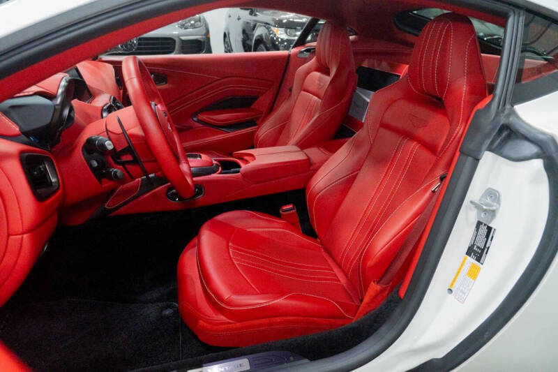 2019 Aston Martin Vantage