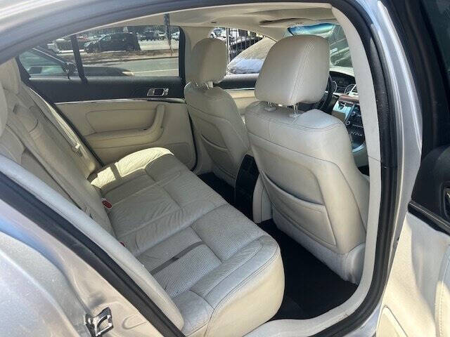 2009 Lincoln MKS