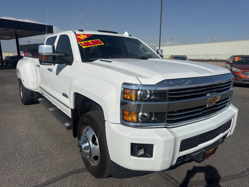 2016 Chevrolet Silverado 3500HD High Country's photo