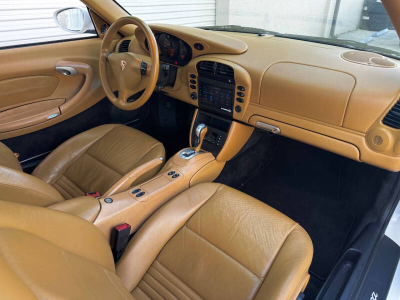 2004 Porsche 911 Carrera