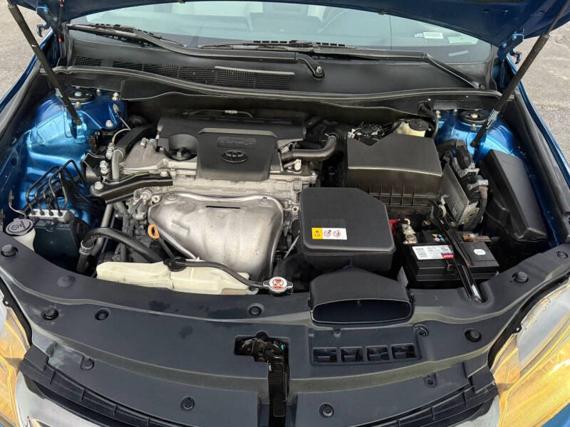 2017 Toyota Camry SE