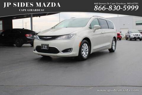 2017 Chrysler Pacifica for sale at Bening Mazda in Cape Girardeau MO
