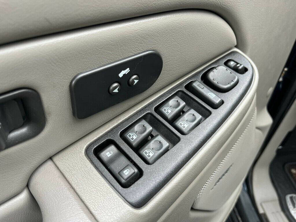 2005 Chevrolet Suburban 18