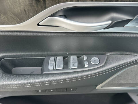 2022 BMW 7 Series 740i