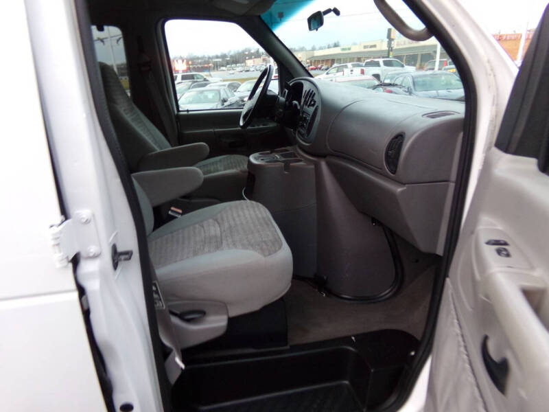 2001 Ford E-Series E-350 SD XL