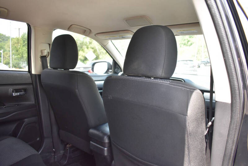 2018 Mitsubishi Outlander ES