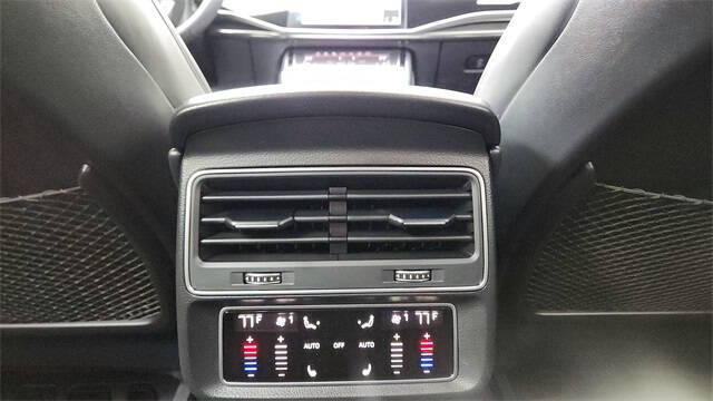 2024 Audi Q8 quattro Prestige 55 TFSI