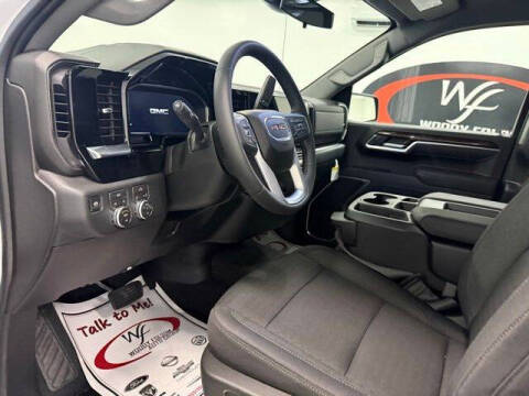 2026 GMC Sierra 1500 Elevation Standard