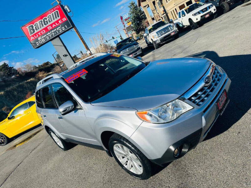 2013 Subaru Forester X Touring photo 9