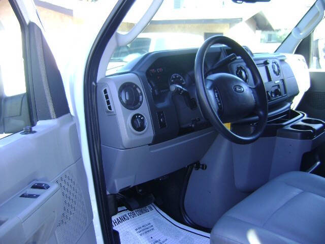 2014 Ford E-Series E-350 SD XL