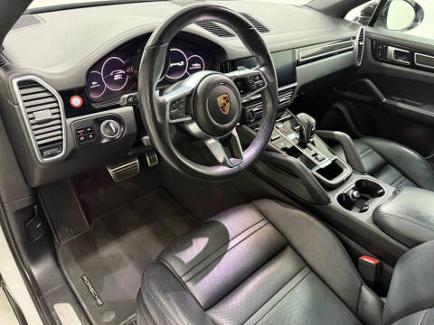 2020 Porsche Cayenne S Coupe