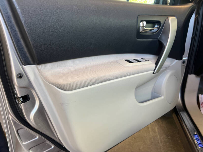 2013 Nissan Rogue SV