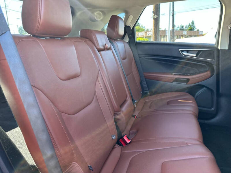 2016 Ford Edge Titanium