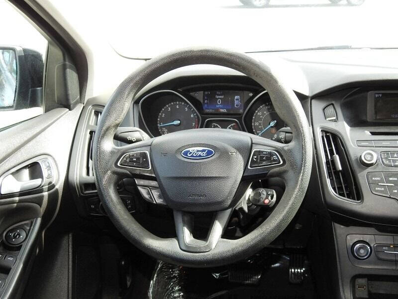 2017 Ford Focus  - $7,900