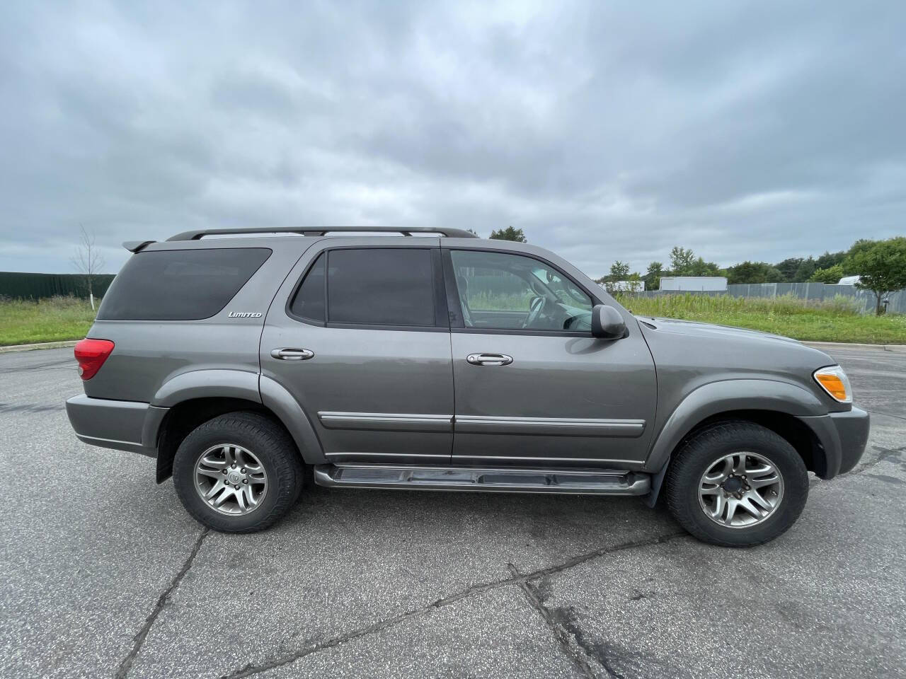 2005 Toyota Sequoia for sale at Twin Cities Auctions in Elk River, MN