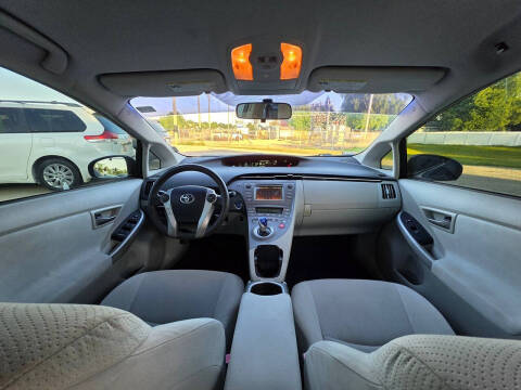 2012 Toyota Prius Two