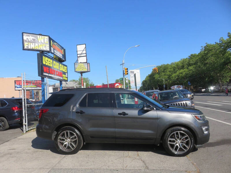 2017 Ford Explorer Sport
