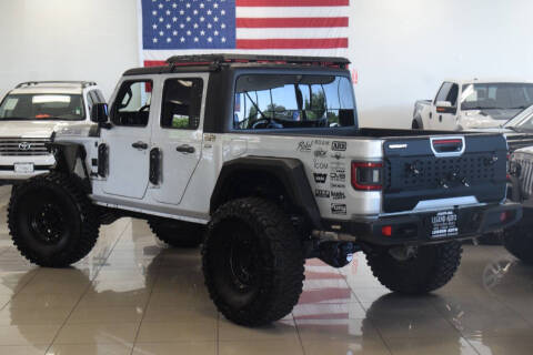 2022 Jeep Gladiator Willys