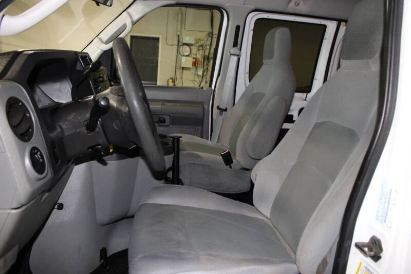 2009 Ford E-Series E-150