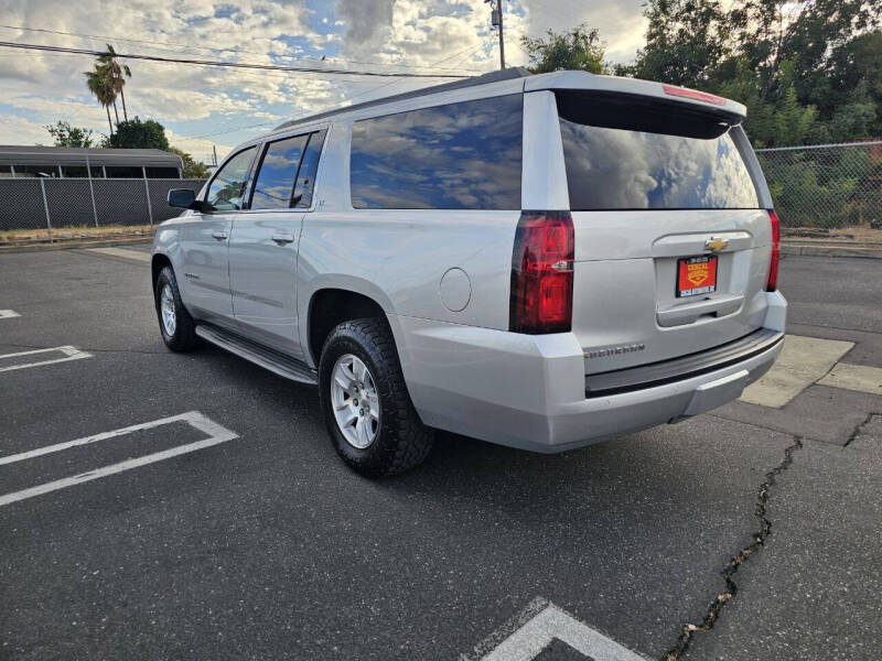 2016 Chevrolet Suburban LT