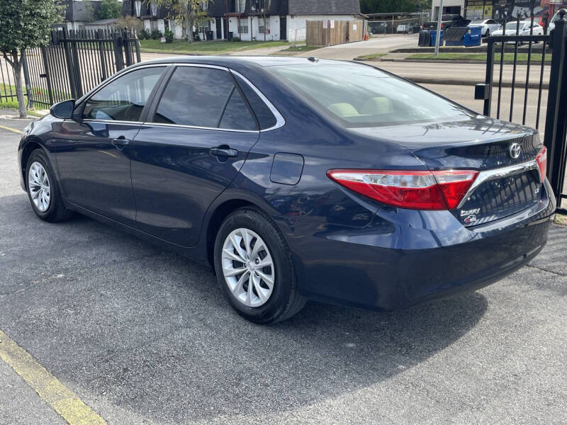 2016 Toyota Camry XSE