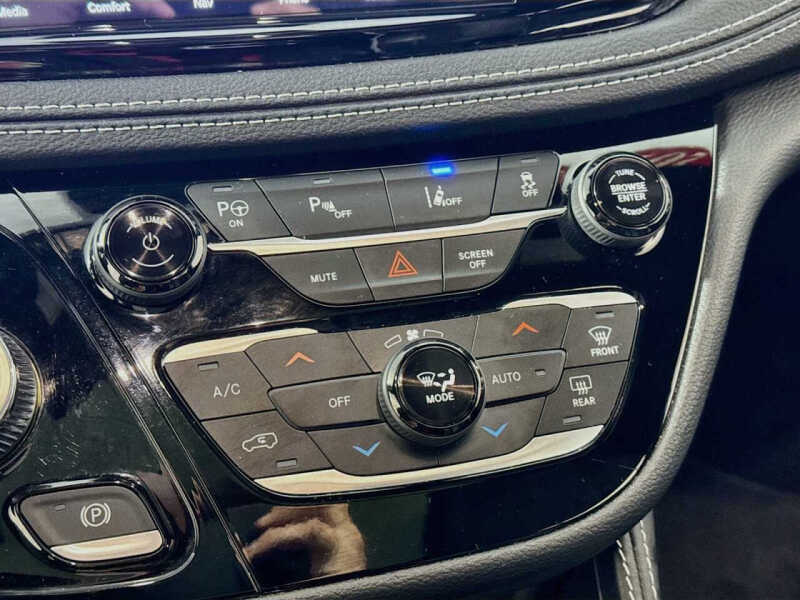 2023 Chrysler Pacifica Plug-In Hybrid Limited