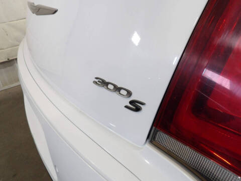 2016 Chrysler 300