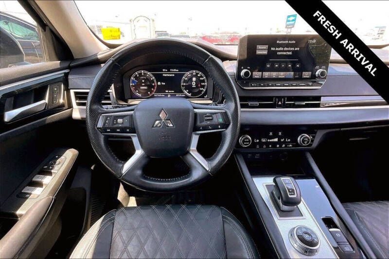 2024 Mitsubishi Outlander SEL