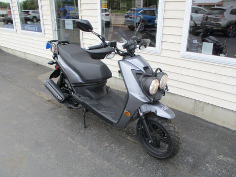2023 Wolf Brand Scooters Rugby II