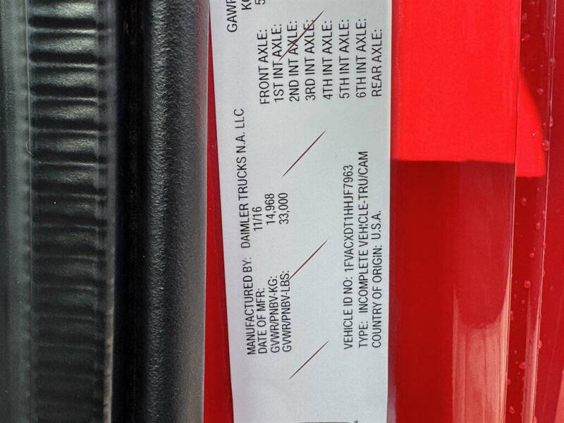 2017 Freightliner M2 106