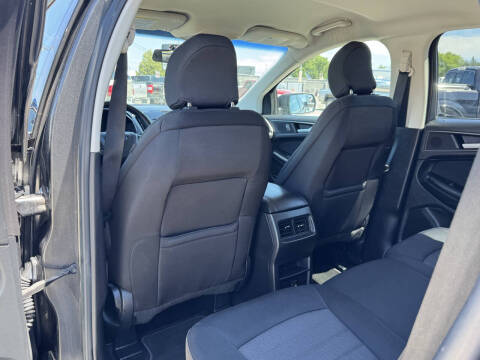 2016 Ford Edge SE