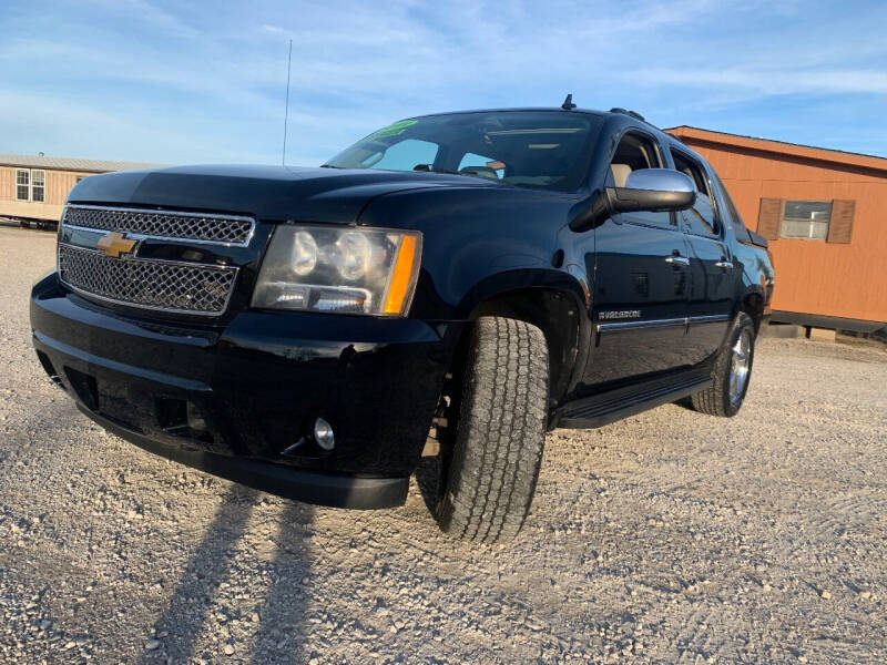 2011 Chevrolet Avalanche for sale at Smooth Solutions LLC in Springdale AR