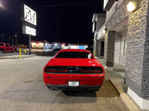 2015 Dodge Challenger SXT