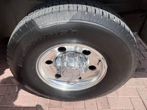 2005 Ford Excursion XLT